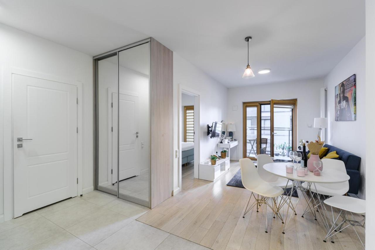 Luxury Apartment On Grzybowska Street Βαρσοβία Εξωτερικό φωτογραφία